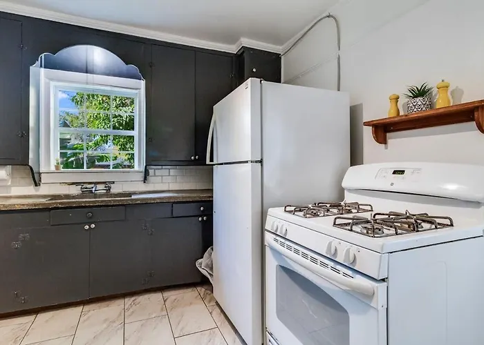 Jefferson Flat - Guest Holiday home *